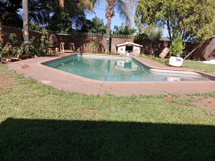 3 Bedroom Property for Sale in Kuruman Northern Cape